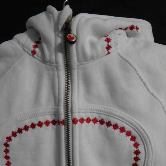 Special Limited Edition | LULULEMON | size 2 | White and Red Zip-Up Scuba Hoodie - Picture 4 of 16